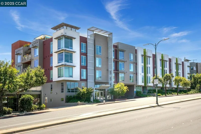 555 Ygnacio Valley Rd 309, Walnut Creek, CA 94596
