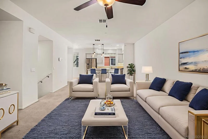 225 Royal Glen 408, Escondido, CA 92025