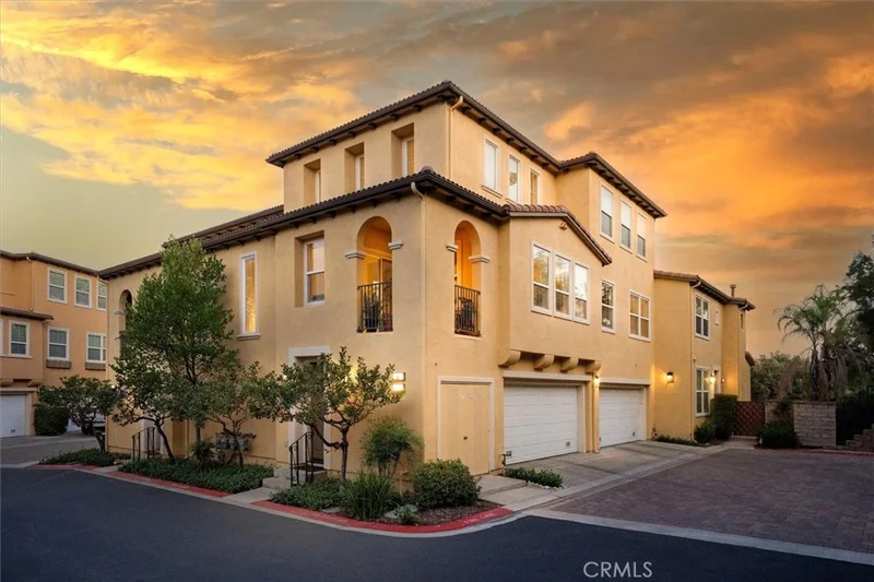27017 Fairway Ln, Valencia, CA 91381