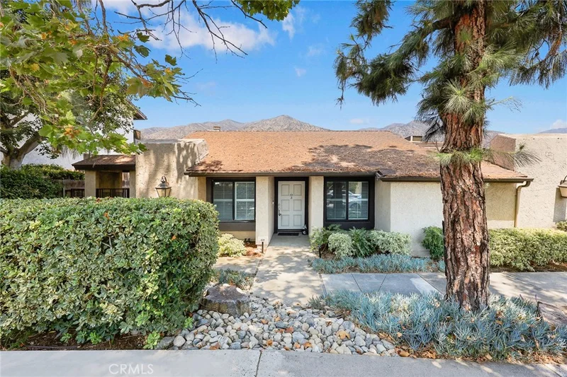 55 E Sierra Madre A, Sierra Madre, CA 91024