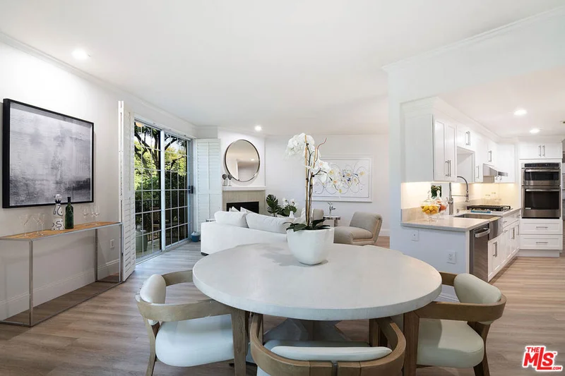 458 N Oakhurst Drive 102, Beverly Hills, CA 90210