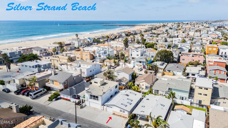 125 Ventura Avenue, Oxnard, CA 93035