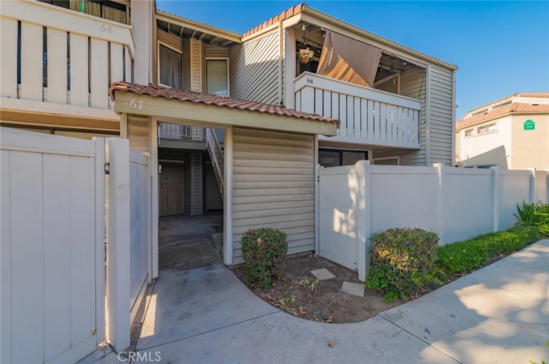 63 Carriage Way 239, Pomona, CA 91766