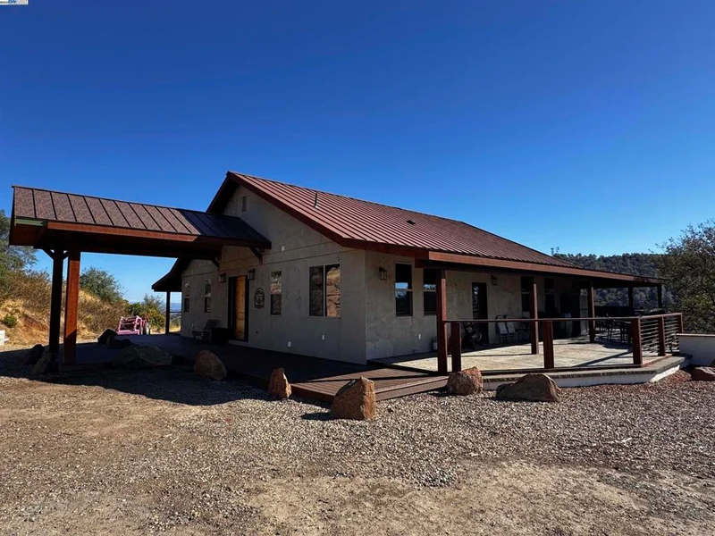Photo 2 of 2280 Roan Rd