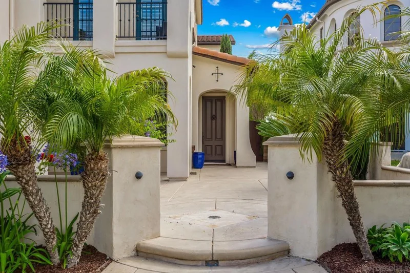 5582 Valerio Trl, San Diego, CA 92130