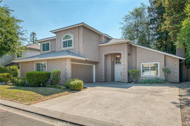 10668 N Lighthouse, Fresno, CA 93730