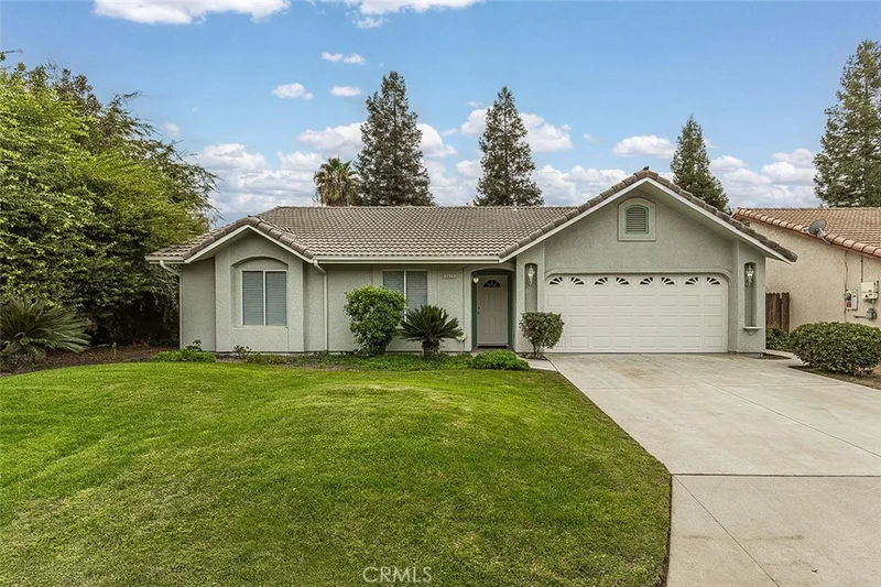 5625 W Swift Avenue, Fresno, CA 93722