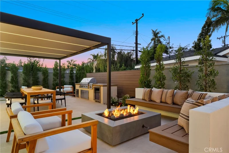2989 Ceylon Drive, Costa Mesa, CA 92626