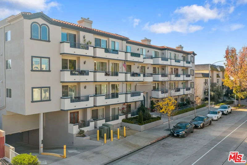 11218 Camarillo Street 305, North Hollywood, CA 91602