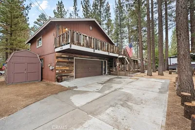 904 E Barker photo 2