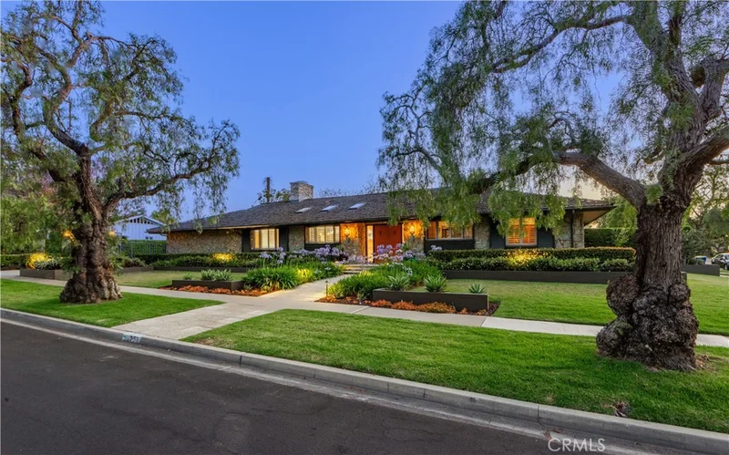 1251 Bryant Road, Long Beach, CA 90815