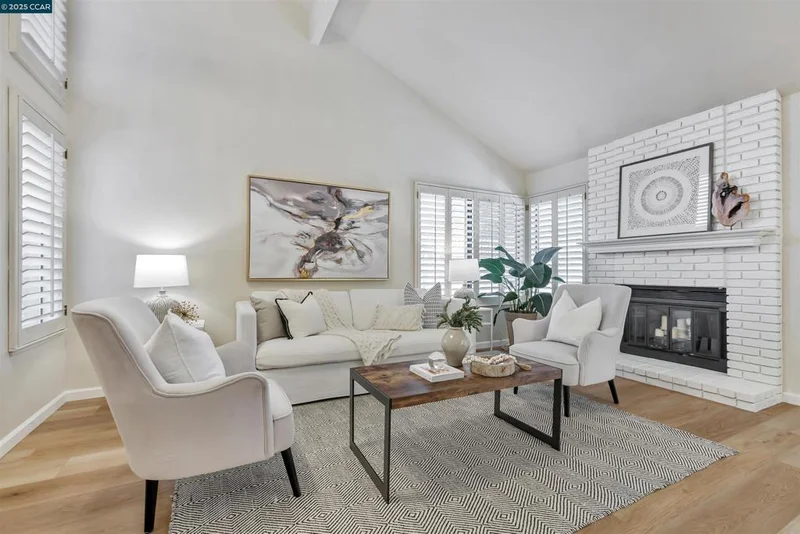 104 Lupine Ln, Pleasant Hill, CA 94523