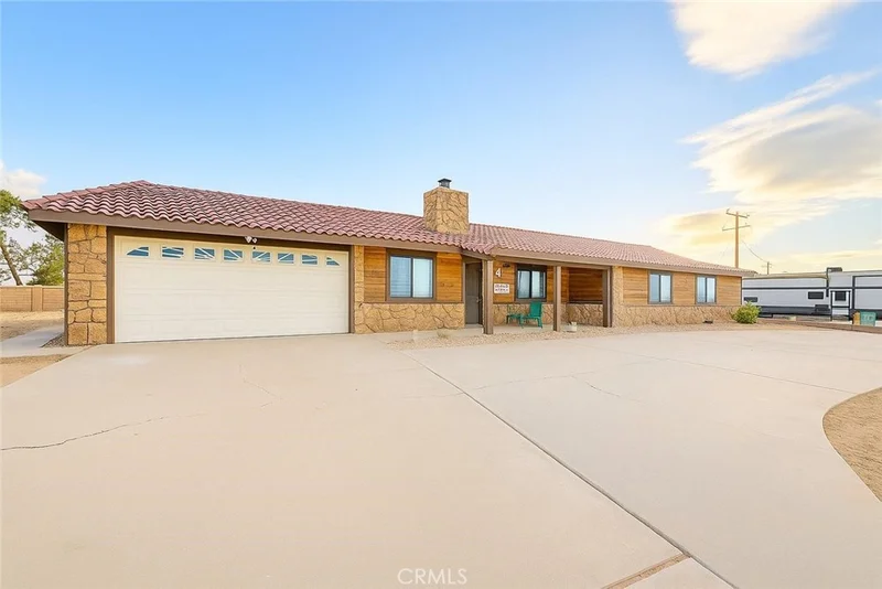 8821 Wadi, Phelan, CA 92392