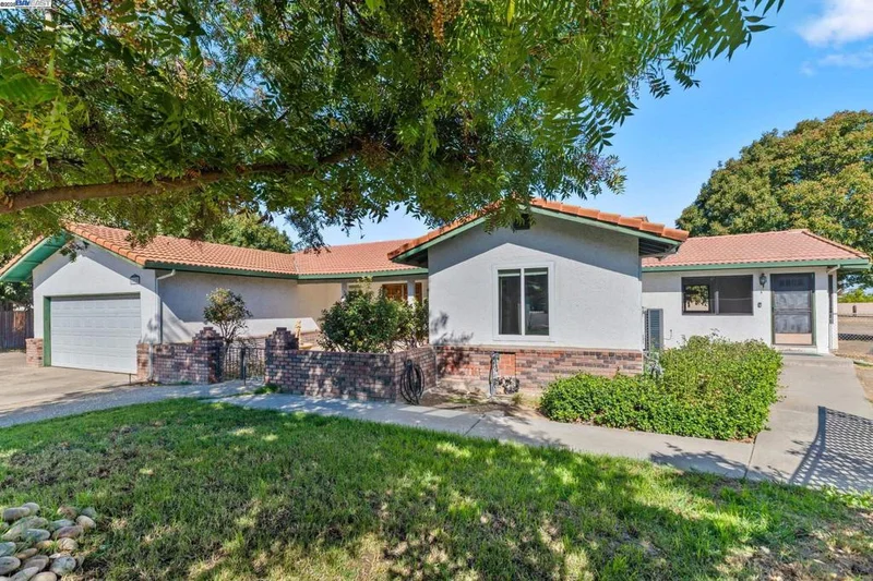 8825 Janice Way, Tracy, CA 95304