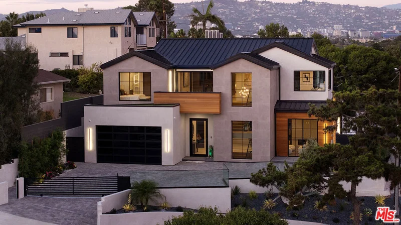 2950 Club Drive, Los Angeles, CA 90064