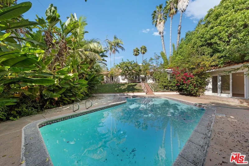 10116 Cheviot Drive, Los Angeles, CA 90064