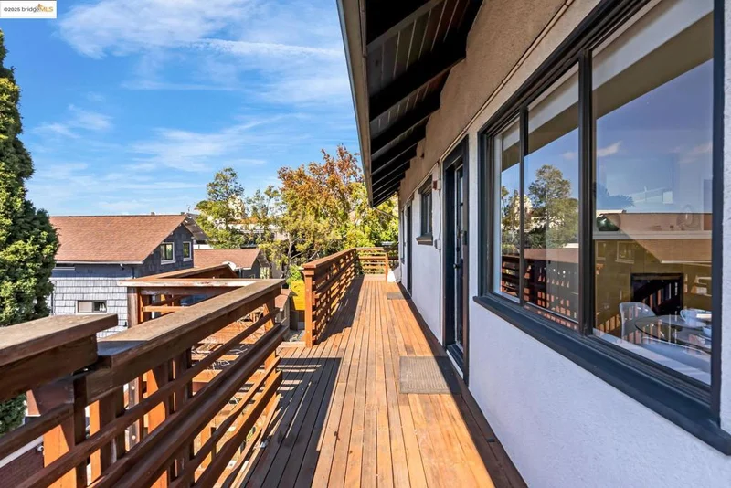 2907 Channing Way