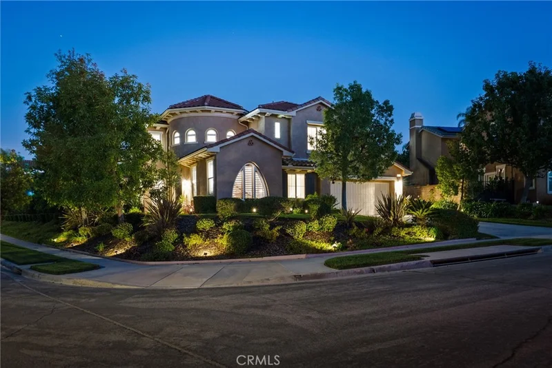 890 Lindamere, Simi Valley, CA 93065