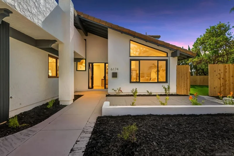 6174 Syracuse, San Diego, CA 92122