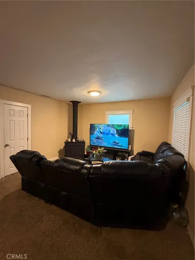 3040 N F St photo 2