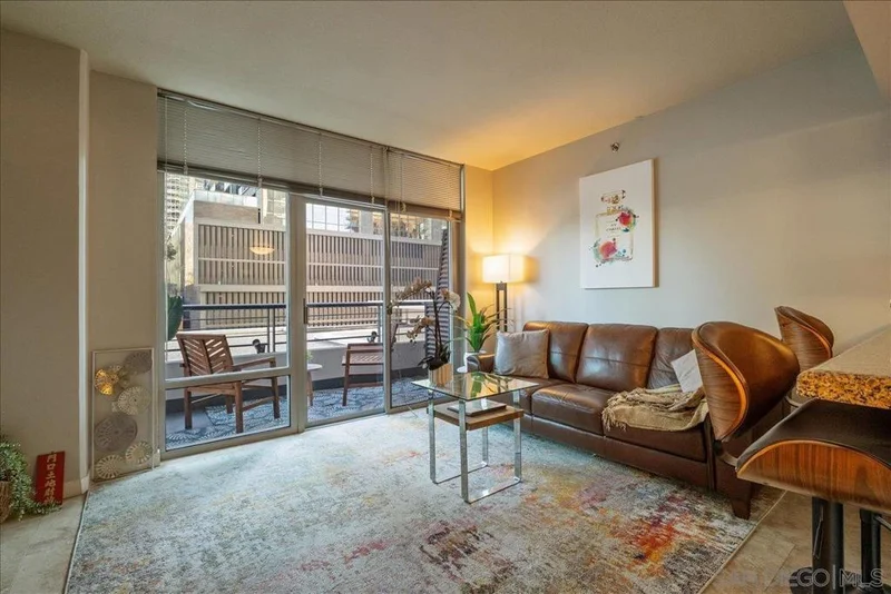 425 W Beech St 503, San Diego, CA 92101
