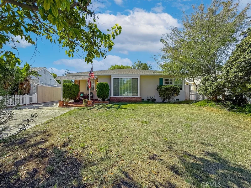 6223 Klump, North Hollywood, CA 91606