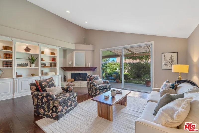 4303 Park Paloma, Calabasas, CA 91302