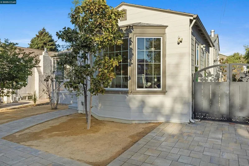 1029 Pomona Ave, Albany, CA 94706