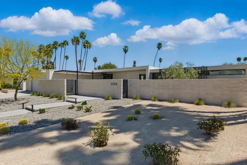 2290 S Yosemite Drive, Palm Springs, CA 92264