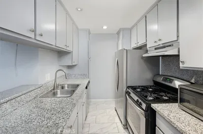 5700 Etiwanda Avenue 154 photo 2