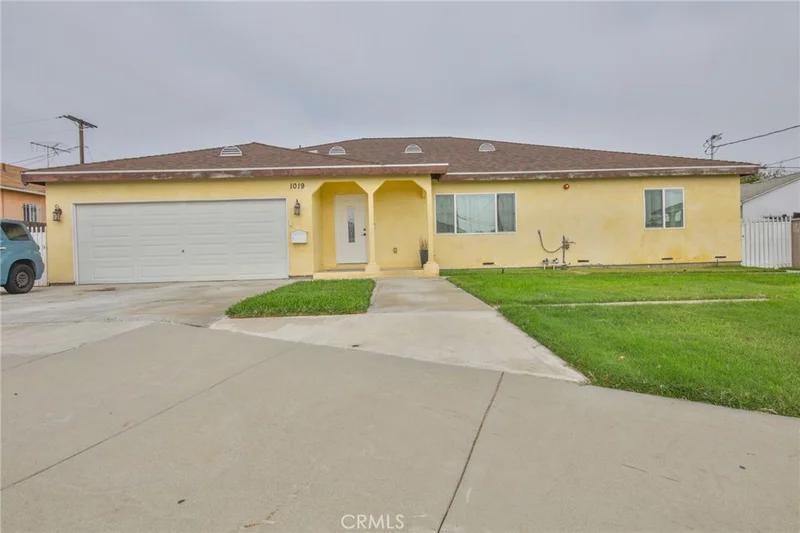1019 W Arbutus, Compton, CA 90220