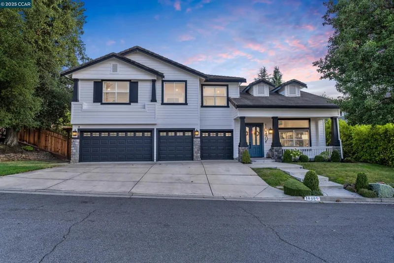 1040 Pebble Beach Dr, Clayton, CA 94517