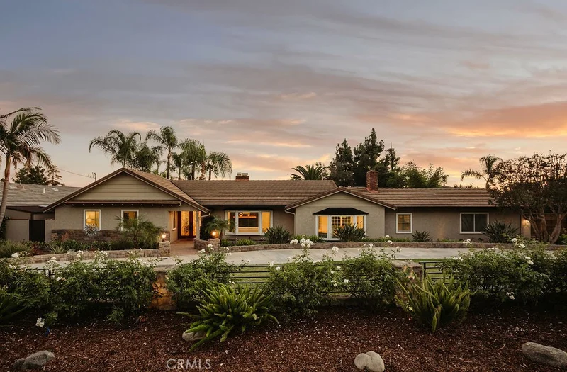 19022 W Leadora Avenue, Glendora, CA 91741