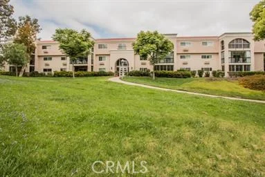 5500 Paseo Del Lago W 1F, Laguna Woods, CA 92637