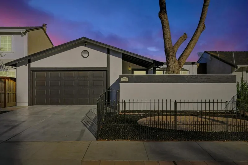 1189 Oakview Road, San Jose, CA 95121