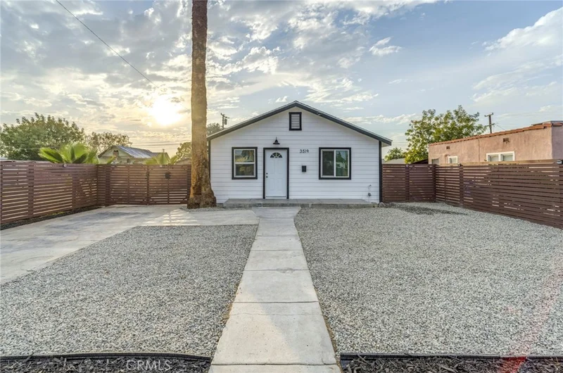 3519 Jewett, Bakersfield, CA 93301