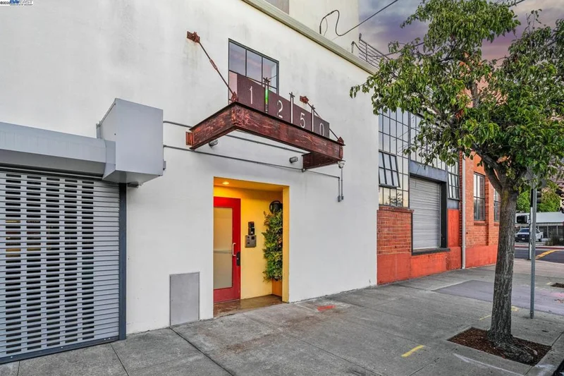 1250 Powell Street 4, Emeryville, CA 94608