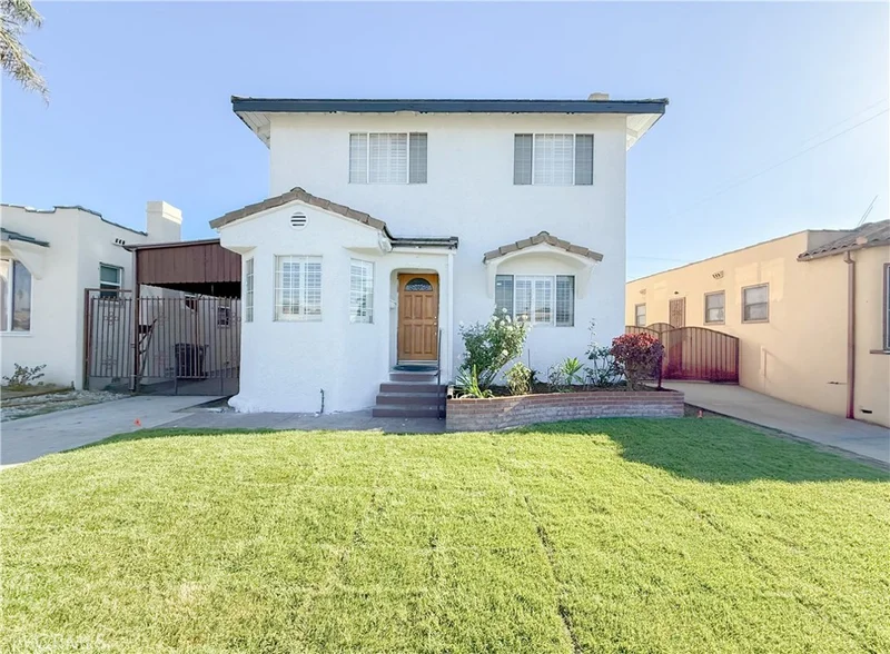 556 W 99th Street, Los Angeles, CA 90044