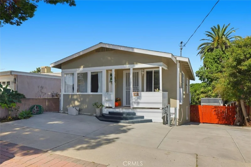 858 Oliver Street W, San Pedro, CA 90731
