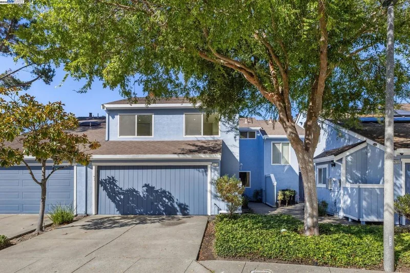 24735 Garwood Glen Dr