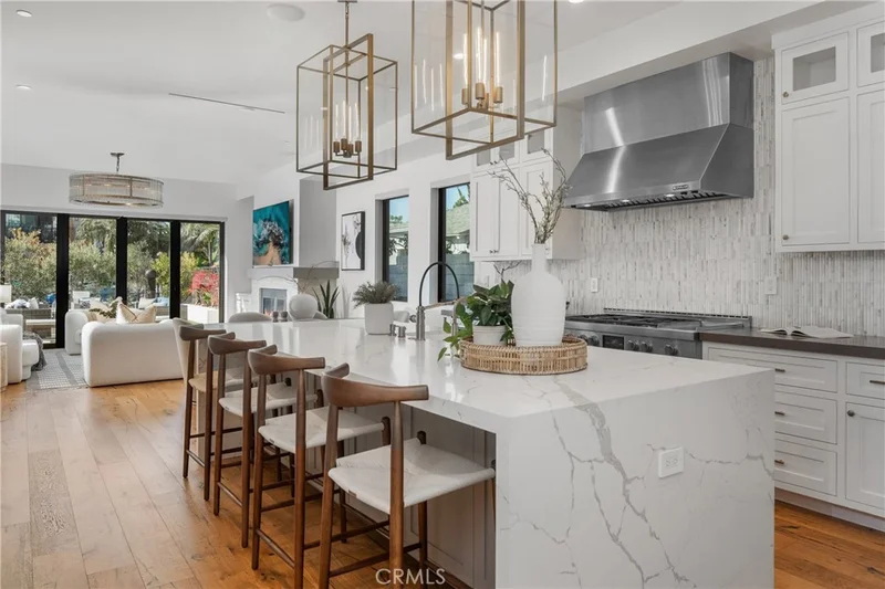 1004 Huntington, Huntington Beach, CA 92648