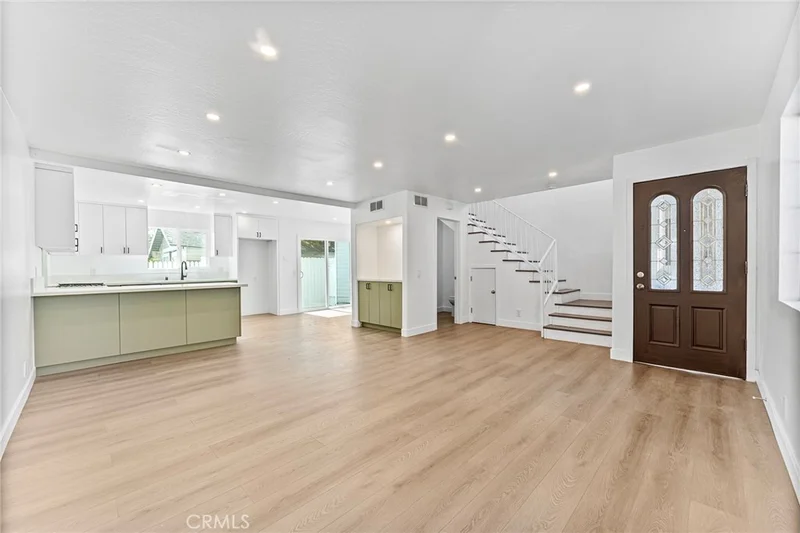 619 N Wilson Avenue A, Pasadena, CA 91106
