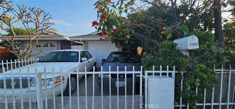11838 166th, Artesia, CA 90701