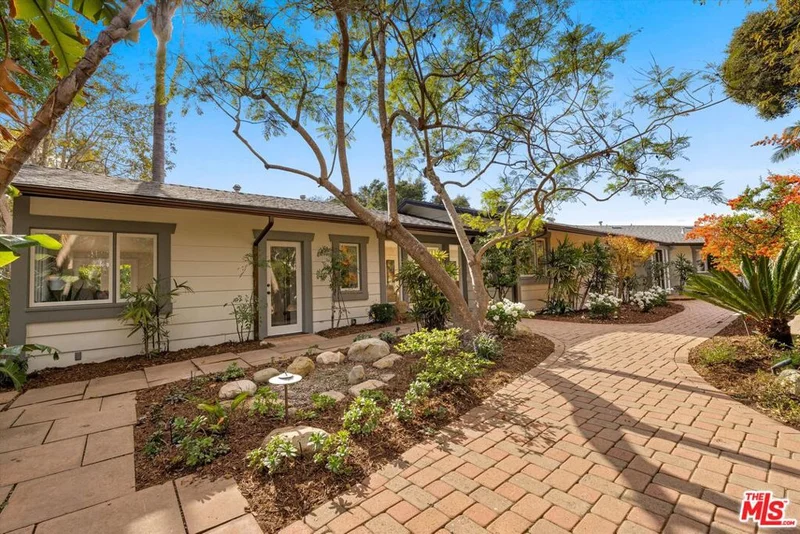 4356 Via Glorieta, Santa Barbara, CA 93110