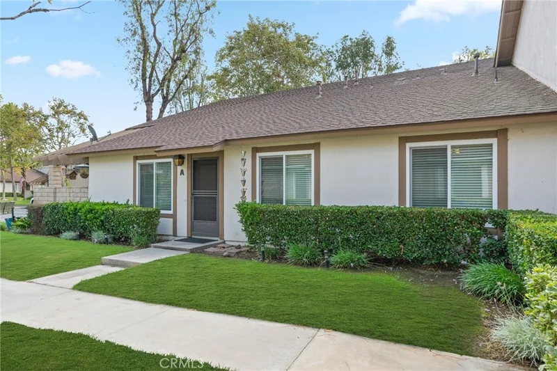 5466 E Willow Woods Lane A, Anaheim, CA 92807