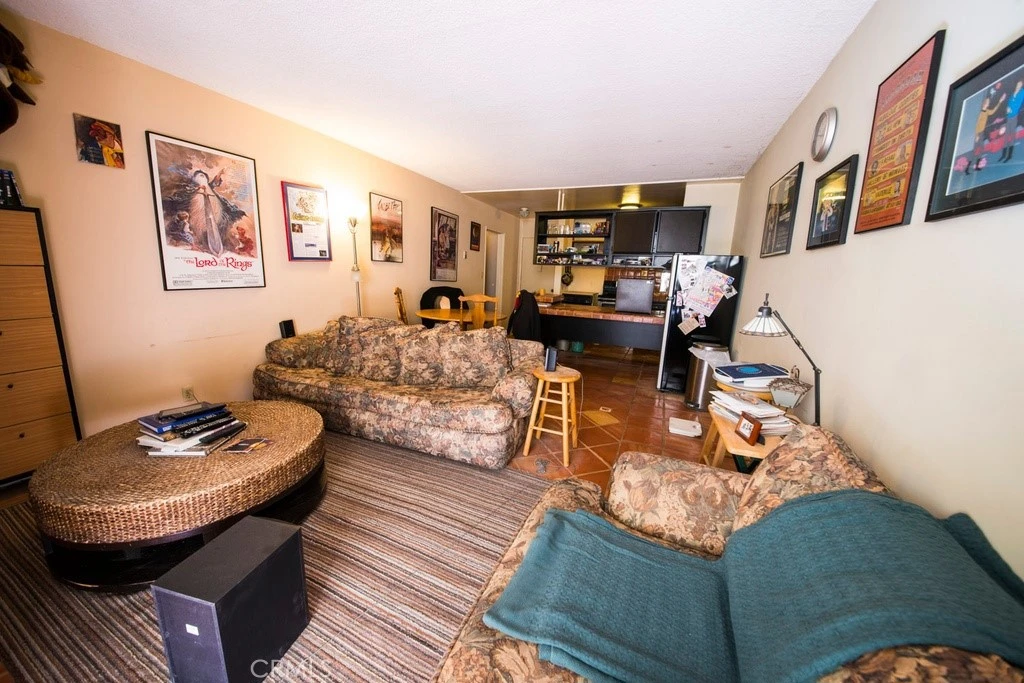 Interior 3