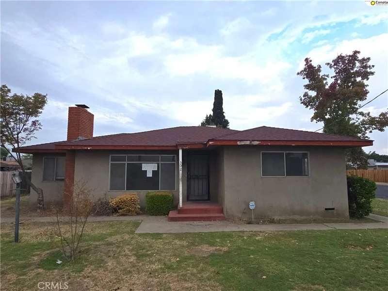 302 Stadium, Madera, CA 93637