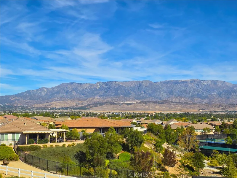 428 Saddlerock, Beaumont, CA 92223