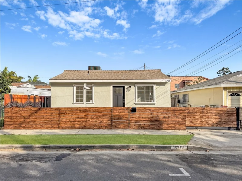 5712 Fishburn
