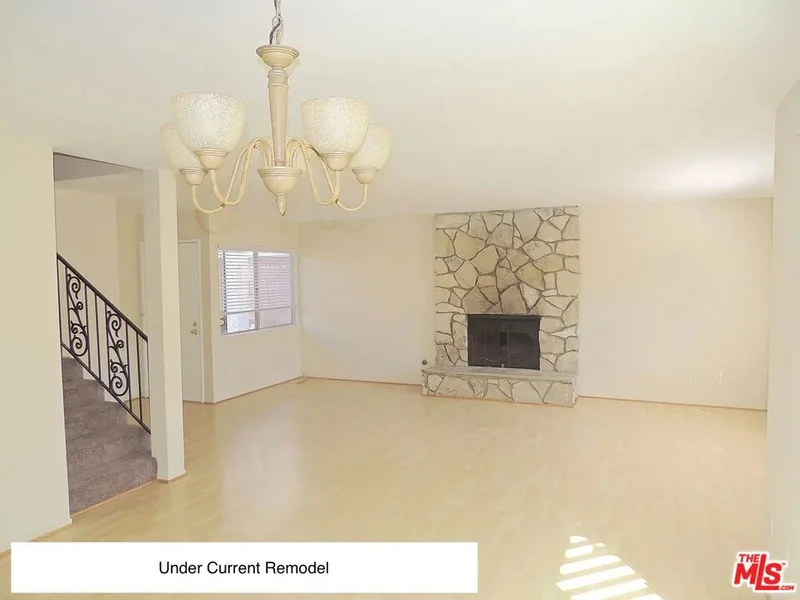2214 Dufour Avenue B photo 2
